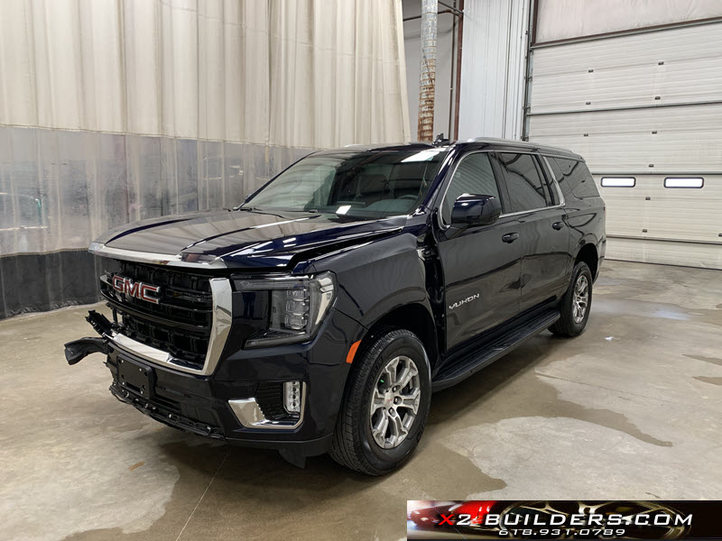 2023 GMC Yukon XL SLE